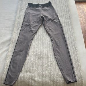 Alo yoga leggings size small